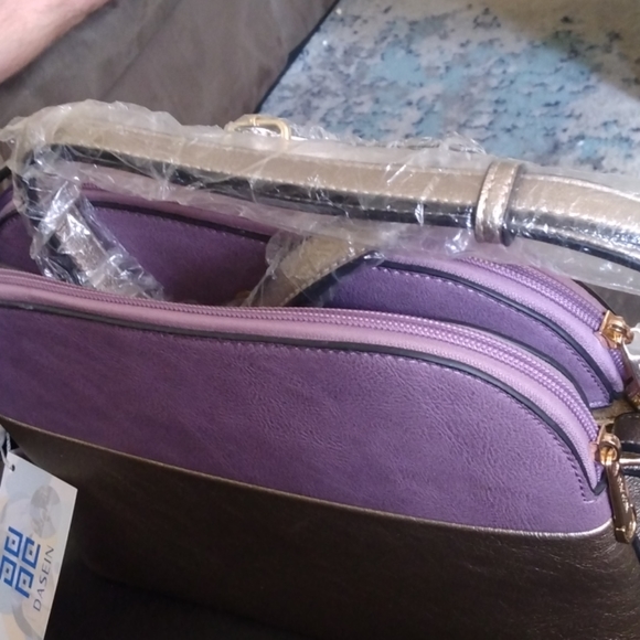 Brand New Dasein purse - Picture 2 of 4